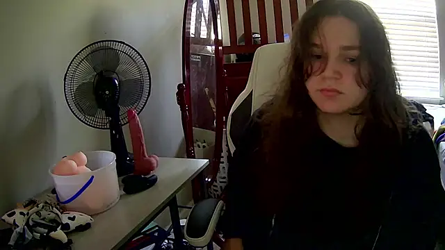 Snapshot of Elli-Ixby chatting on November 14, 4:17 pm Elli-Ixby online show from November 14, 4:17 pm