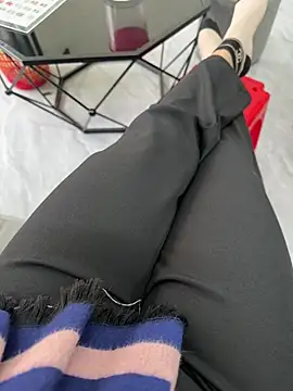 sharon-Hanna online show from February 12, 1:11 am