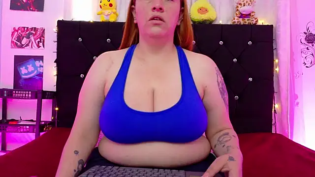 Snapshot of queen_marifer chatting on October 9, 12:03 pm queen marifer online show from October 9, 12:03 pm