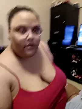 Snapshot of SexyBBW10790 chatting on October 4, 11:25 pm SexyBBW10790 online show from October 4, 11:25 pm