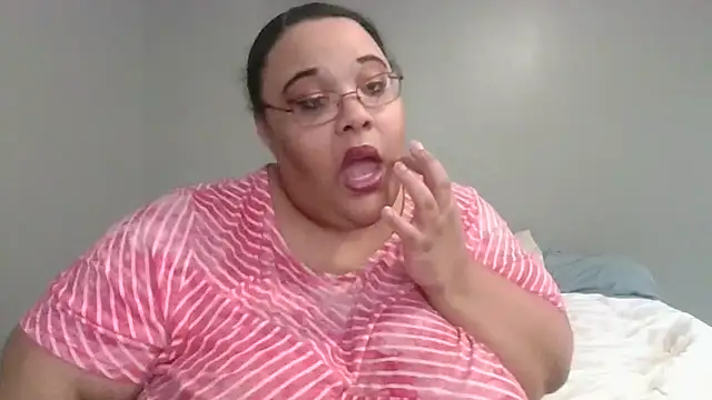 SexyBBW10790 online show from March 14, 12:10 pm