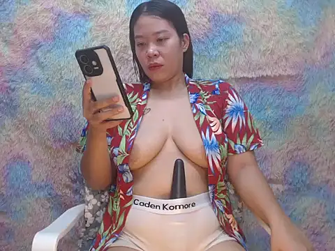Snapshot of wild_rose69 chatting on August 1, 11:47 pm wild rose69 online show from August 1, 11:47 pm