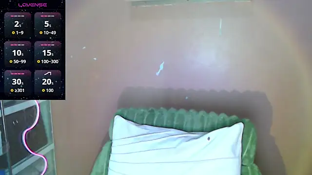 skinny gracie online show from February 22, 9:35 pm