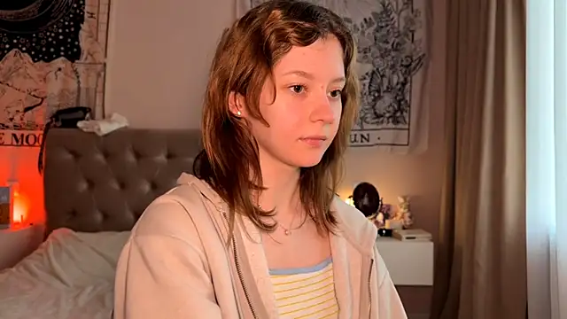 Snapshot of IrisPurrphy chatting on November 1, 1:35 pm IrisPurrphy online show from November 1, 1:35 pm