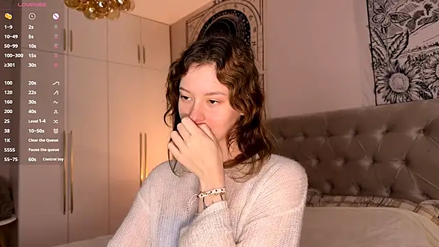 Snapshot of IrisPurrphy chatting on November 11, 5:02 pm IrisPurrphy online show from November 11, 5:02 pm