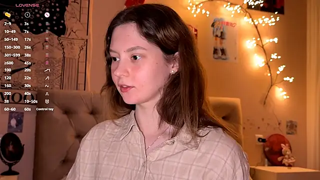 Snapshot of IrisPurrphy chatting on February 8, 4:54 pm IrisPurrphy online show from February 8, 4:54 pm