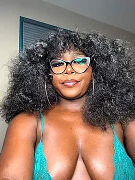 WomanNextdoor1 online show from November 1, 11:40 pm