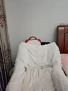 Snapshot of lingling1314 chatting on October 17, 1:14 pm lingling1314 online show from October 17, 1:14 pm