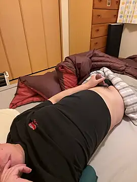 Snapshot of oyu_kun chatting on April 25, 1:52 pm oyu kun online show from April 25, 1:52 pm