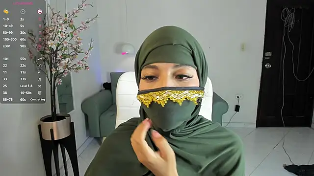 Snapshot of leila_whisper chatting on September 10, 6:52 pm leila whisper online show from September 10, 6:52 pm