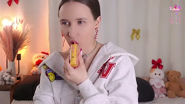 MaudAle online show from February 17, 1:13 am