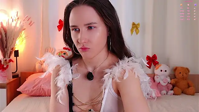 MaudAle online show from March 24, 1:10 am