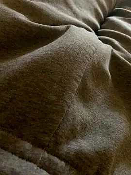 Snapshot of MuzzyFacing chatting on November 23, 11:54 am MuzzyFacing online show from November 23, 11:54 am