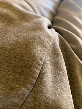 Snapshot of MuzzyFacing chatting on November 24, 9:09 am MuzzyFacing online show from November 24, 9:09 am