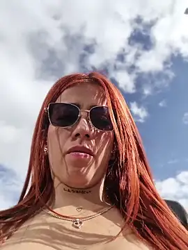 Snapshot of Alis_xxx chatting on May 22, 8:47 pm Alis xxx online show from May 22, 8:47 pm