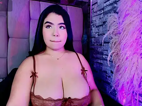 Snapshot of Samy_Grey01 chatting on May 8, 2:39 am Samy Grey01 online show from May 8, 2:39 am