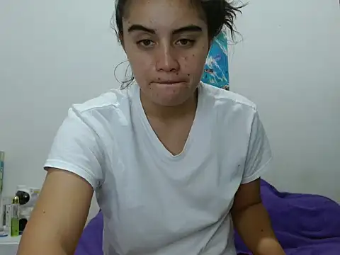 Snapshot of Arieeel_09 chatting on January 18, 5:06 pm Arieeel 09 online show from January 18, 5:06 pm