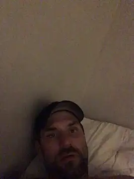 Snapshot of Bamse28 chatting on July 20, 9:28 pm Bamse28 online show from July 20, 9:28 pm