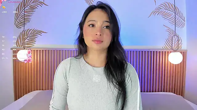 Snapshot of Valleriie_ chatting on April 30, 3:07 pm Valleriie online show from April 30, 3:07 pm