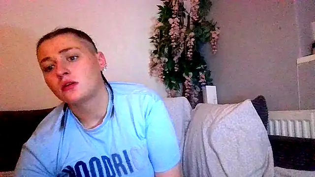 Snapshot of MARRIED-MAN-FETISH chatting on December 20, 7:32 pm MARRIED-MAN-FETISH online show from December 20, 7:32 pm