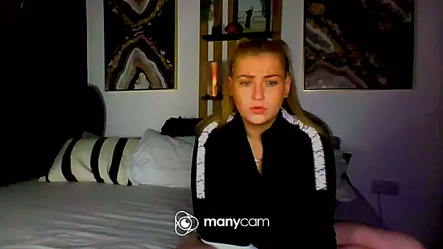 Snapshot of MARRIED-MAN-FETISH chatting on March 8, 5:22 am MARRIED-MAN-FETISH online show from March 8, 5:22 am