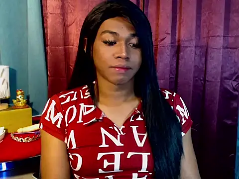Snapshot of Milagrosa_xx chatting on May 19, 7:09 pm Milagrosa xx online show from May 19, 7:09 pm