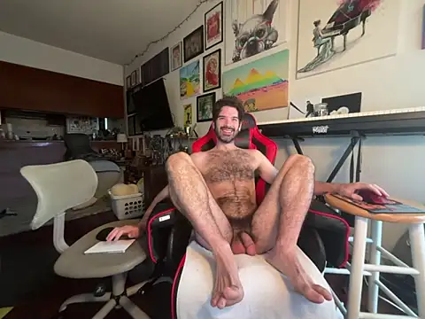 Snapshot of Pupscritch chatting on April 30, 2:23 pm Pupscritch online show from April 30, 2:23 pm