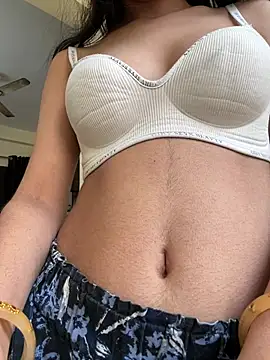 modelnishu online show from March 24, 3:00 am