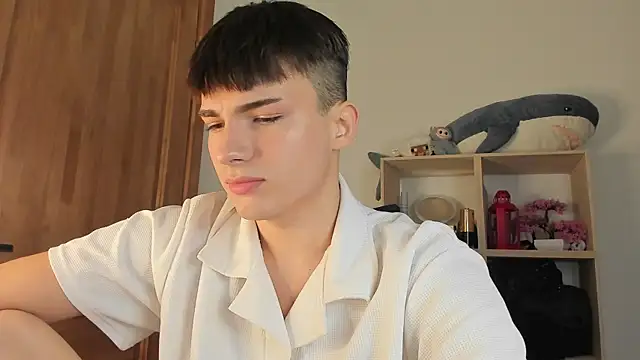 mystic evan online show from November 18, 9:36 am