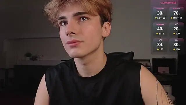 Snapshot of mystic_evan chatting on July 4, 11:55 pm mystic evan online show from July 4, 11:55 pm