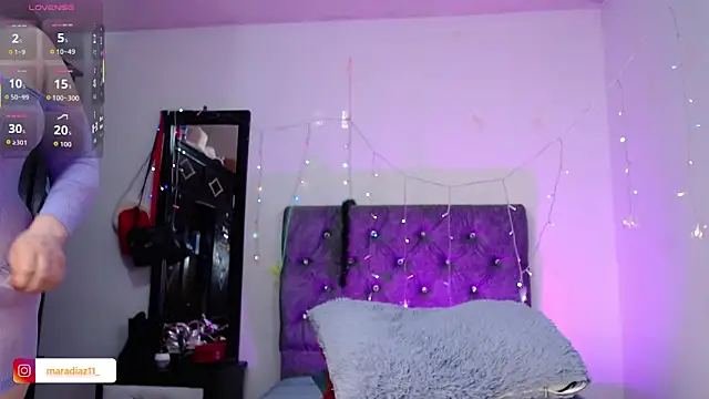 MaraDiaz11 online show from February 28, 8:21 pm