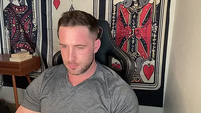 brettmycles28 online show from January 7, 11:29 pm