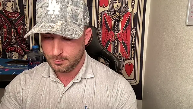 brettmycles28 online show from February 3, 12:53 am