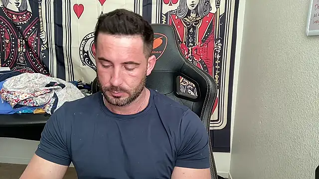 Snapshot of brettmycles28 chatting on March 12, 3:40 pm brettmycles28 online show from March 12, 3:40 pm