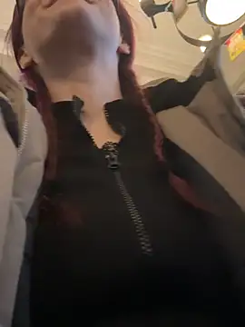 raen001 online show from March 6, 9:50 am