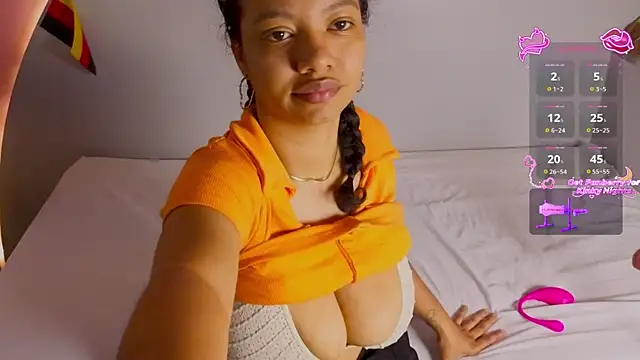 Snapshot of CandelaCool_ chatting on June 26, 1:37 pm CandelaCool online show from June 26, 1:37 pm