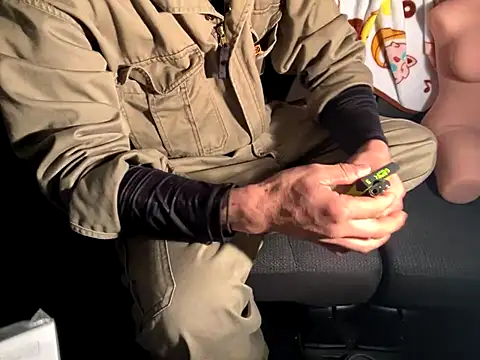 CAMEL1913 online show from December 20, 6:04 pm