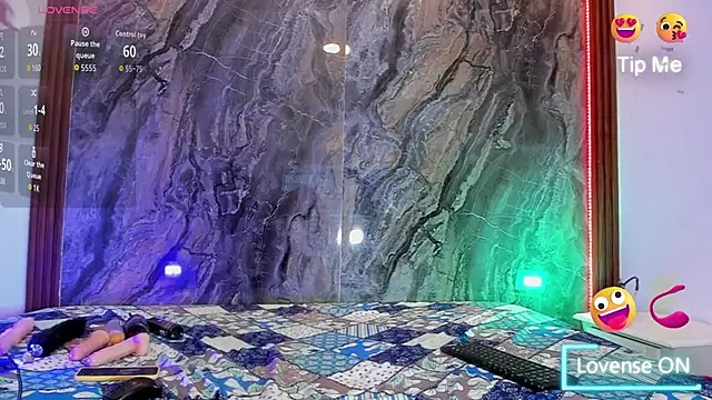 Snapshot of Britaniy_x chatting on October 6, 5:21 pm Britaniy x online show from October 6, 5:21 pm