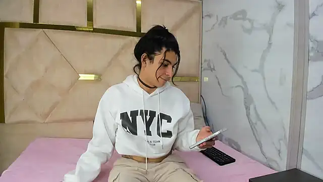 Allisonts69 online show from November 14, 3:49 am