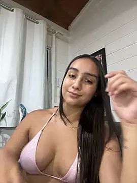 Snapshot of hannahhotwife chatting on May 7, 8:47 pm hannahhotwife online show from May 7, 8:47 pm