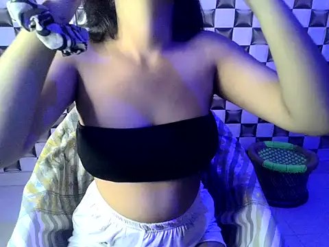 Beautiful ladki online show from October 19, 7:25 pm
