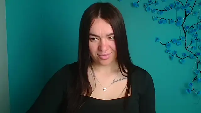 Lola Saymyname online show from April 4, 11:08 am