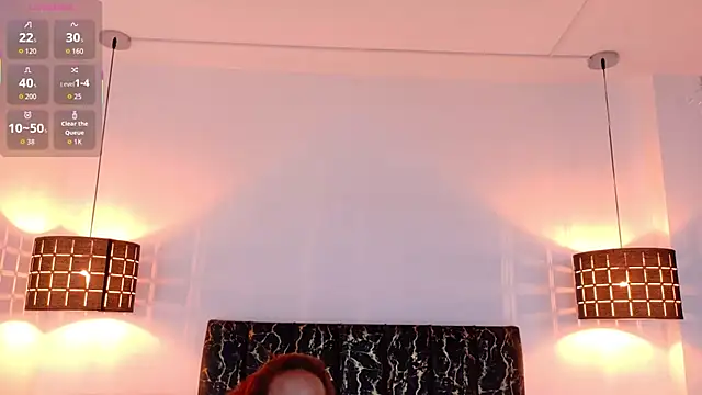 Snapshot of evvaa_moon69 chatting on April 18, 12:31 pm evvaa moon69 online show from April 18, 12:31 pm