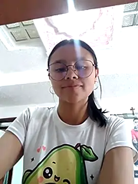 SofieLove 01 online show from April 9, 8:36 pm