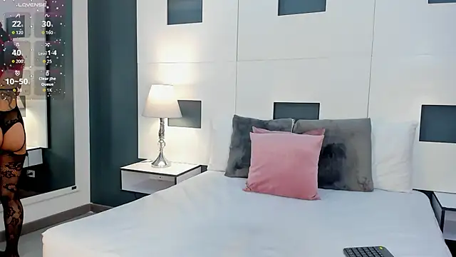 salem rose online show from March 9, 8:13 pm