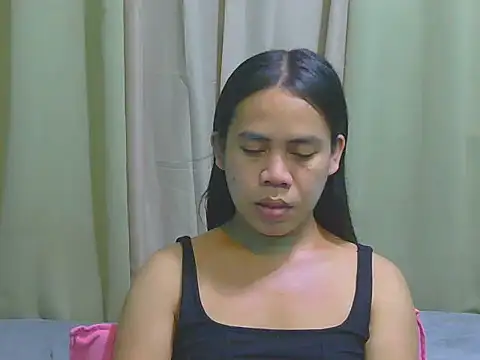 Snapshot of exoticpinay_dolly chatting on November 28, 4:37 am exoticpinay dolly online show from November 28, 4:37 am