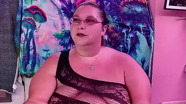 Snapshot of lil-gemini-hippy chatting on September 25, 2:15 am lil-gemini-hippy online show from September 25, 2:15 am