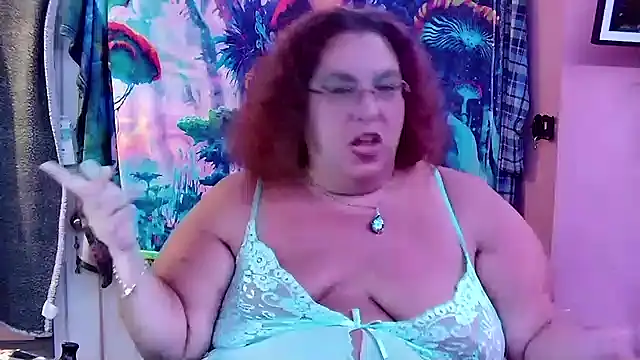 Snapshot of lil-gemini-hippy chatting on October 15, 12:55 am lil-gemini-hippy online show from October 15, 12:55 am