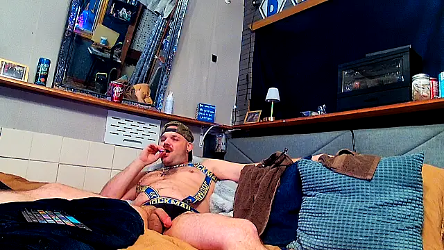 Snapshot of Xstumpy chatting on May 13, 12:08 am Xstumpy online show from May 13, 12:08 am