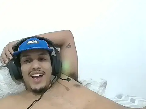 Snapshot of BAGHEERAPGG chatting on September 19, 2:13 am BAGHEERAPGG online show from September 19, 2:13 am